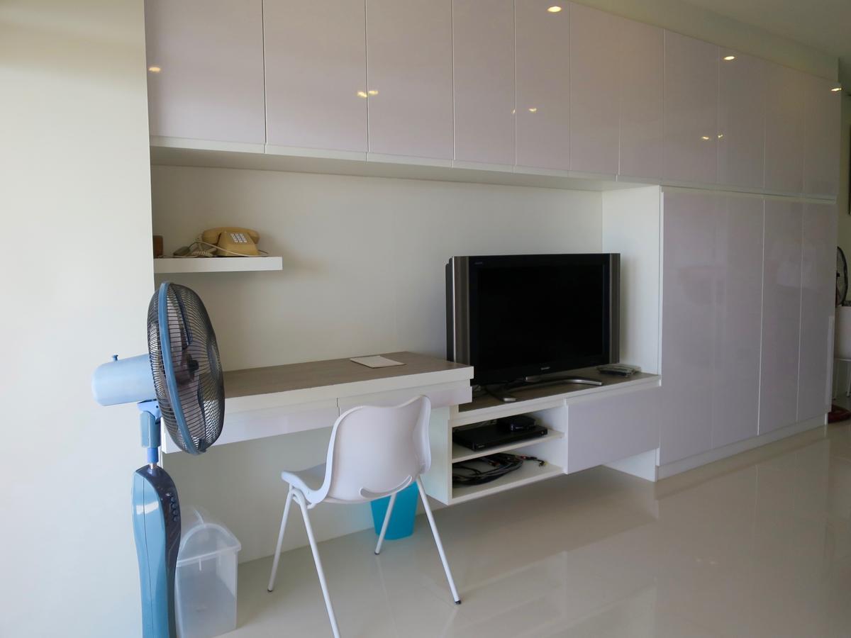 Sunshine Beach Condotel By Lux Na Chom Thian Ngoại thất bức ảnh