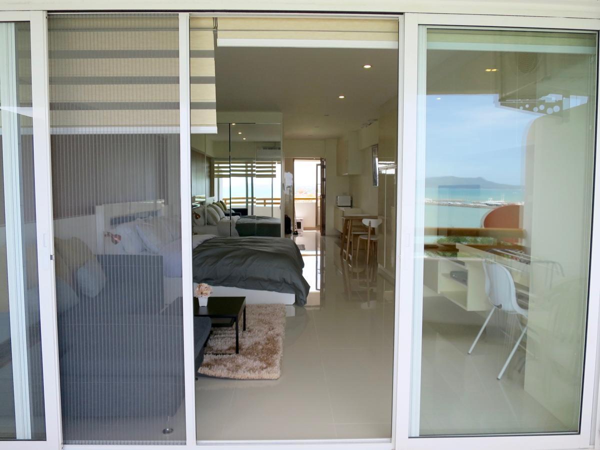 Sunshine Beach Condotel By Lux Na Chom Thian Ngoại thất bức ảnh